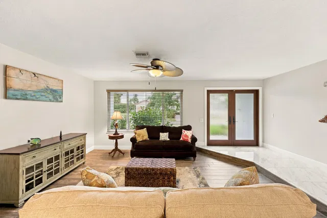 Residence photo 6