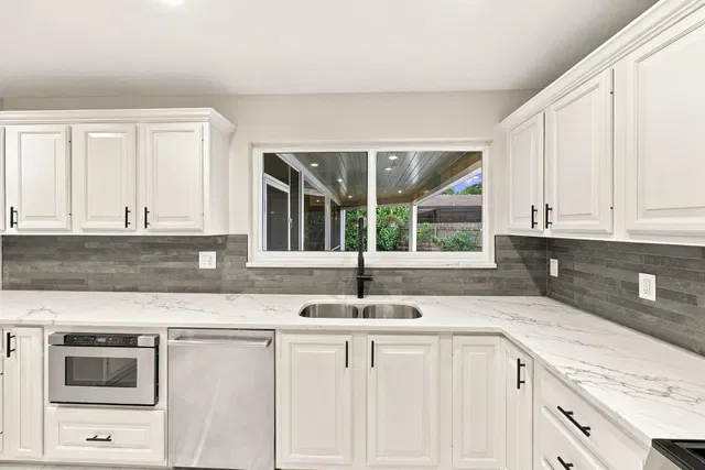 Residence photo 12