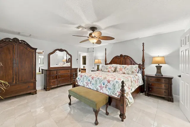 Residence photo 20