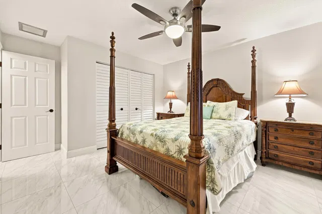 Residence photo 34