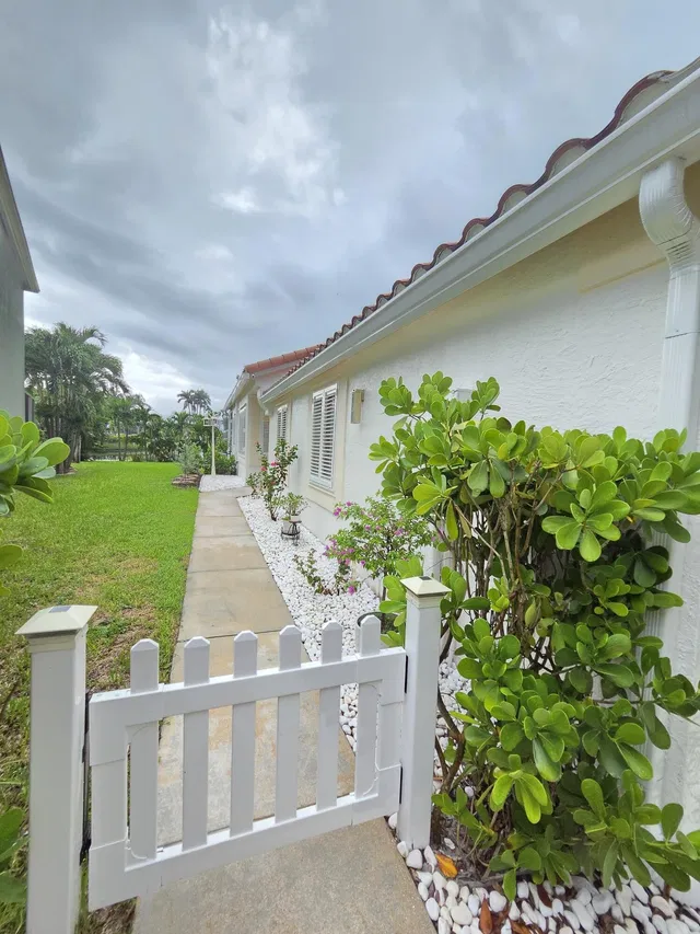 Residence photo 17
