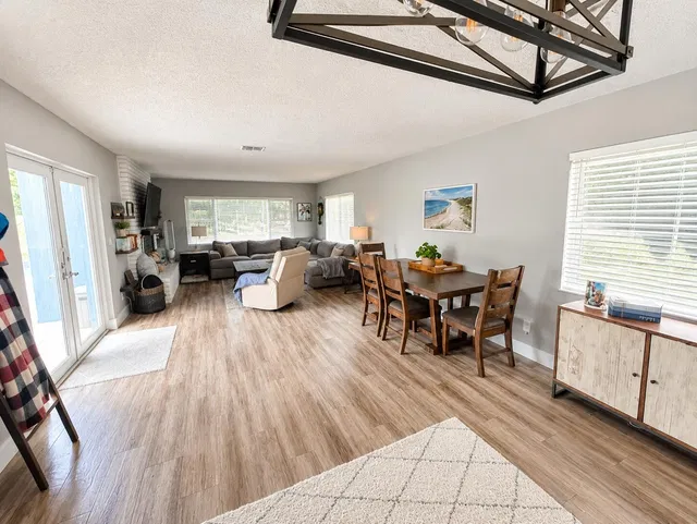  Residence photo 12