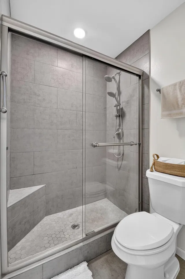  Residence photo 16