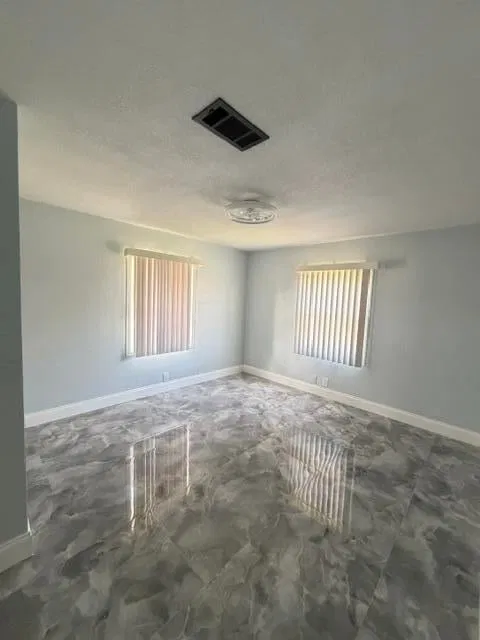  Residence photo 9