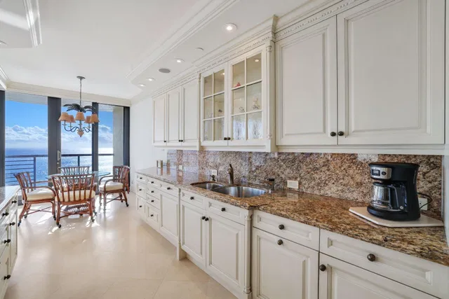  Unit 1502 photo 12
