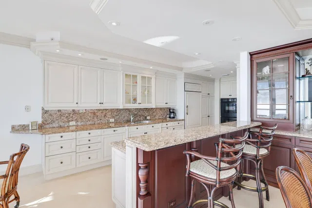  Unit 1502 photo 17