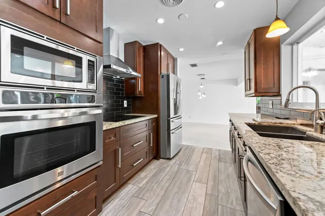  Residence photo 10