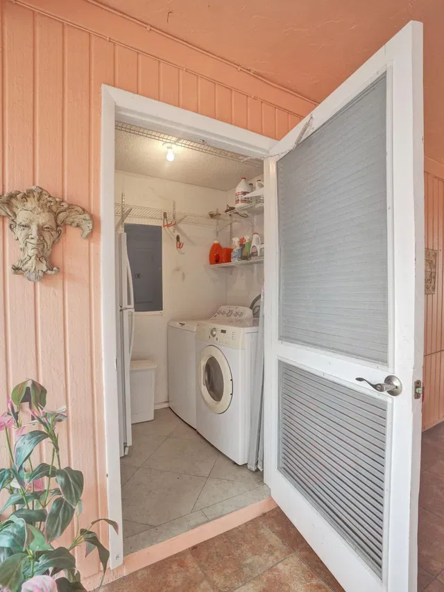 Residence photo 20