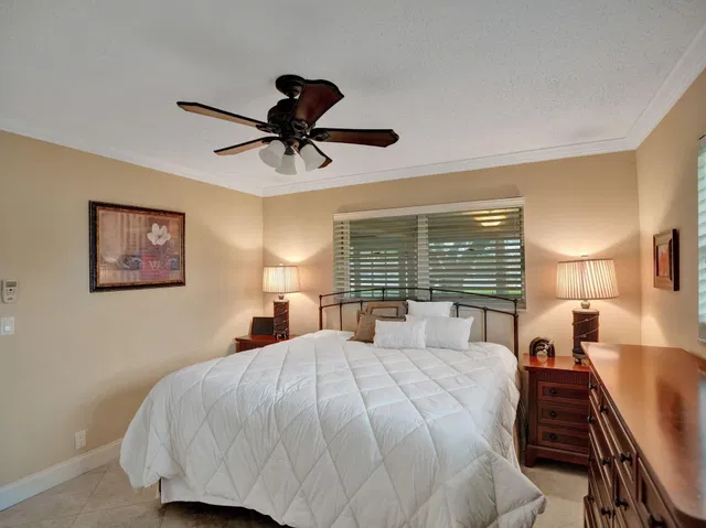 Residence photo 22
