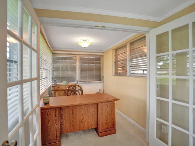 Residence photo 25
