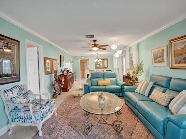Residence photo 27