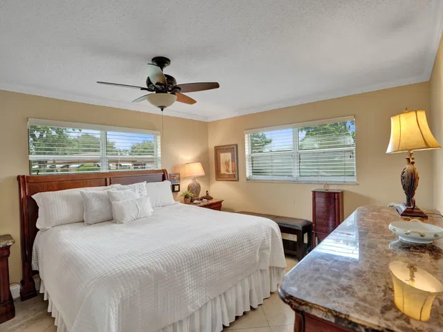 Residence photo 28