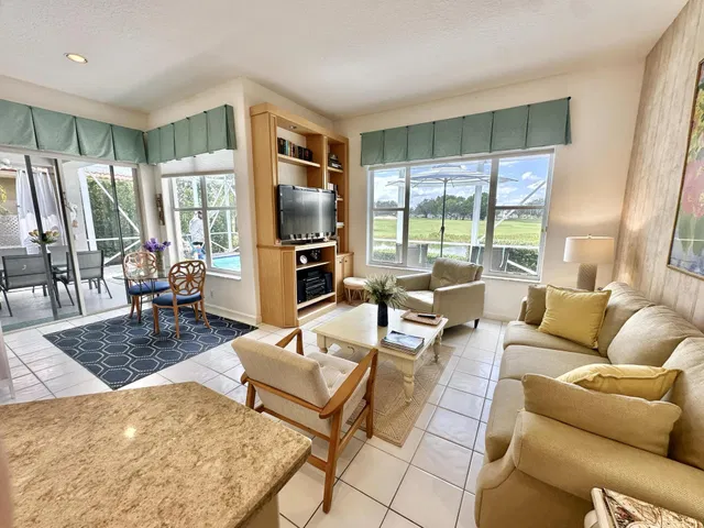 PGA National Palm Beach Gardens Residence photo 12
