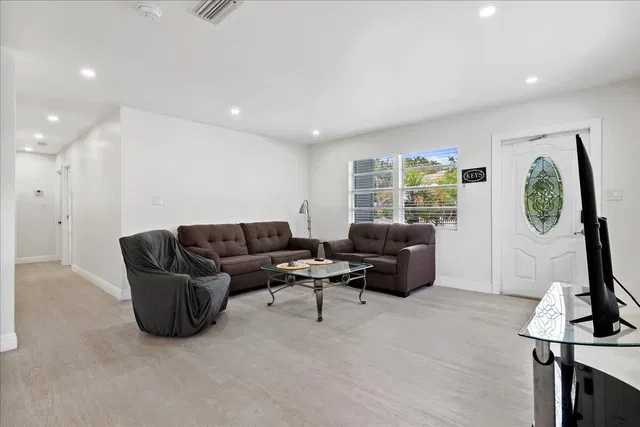  Residence photo 12