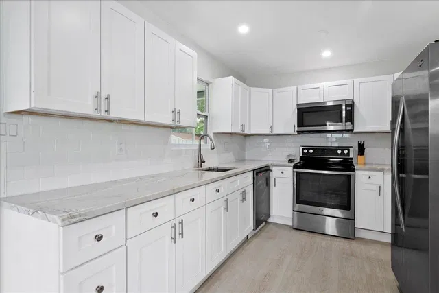  Residence photo 15