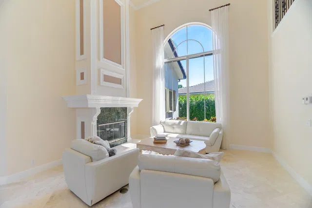 Residence photo 9