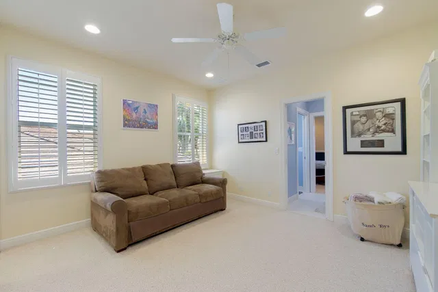 Residence photo 26