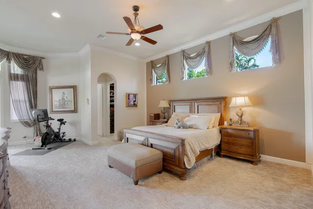 Residence photo 32