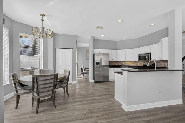 Residence photo 11
