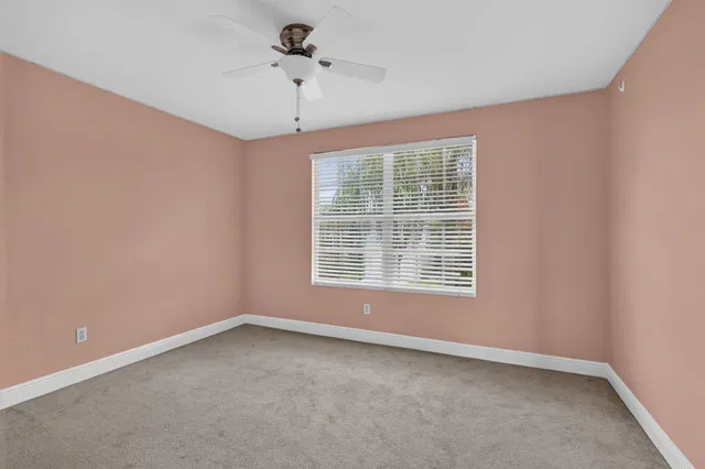 Residence photo 26