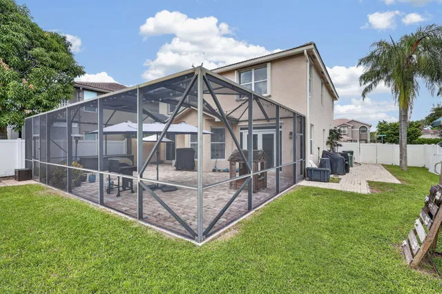Residence photo 33
