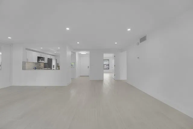 Residence photo 5