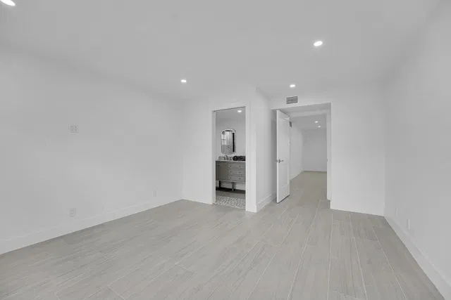 Residence photo 6