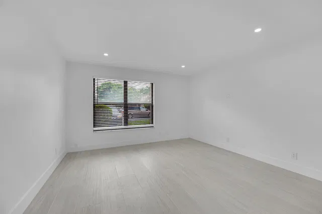 Residence photo 9