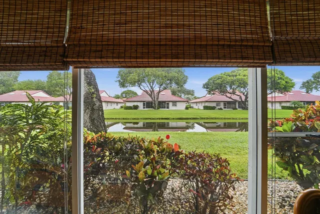 Residence photo 18