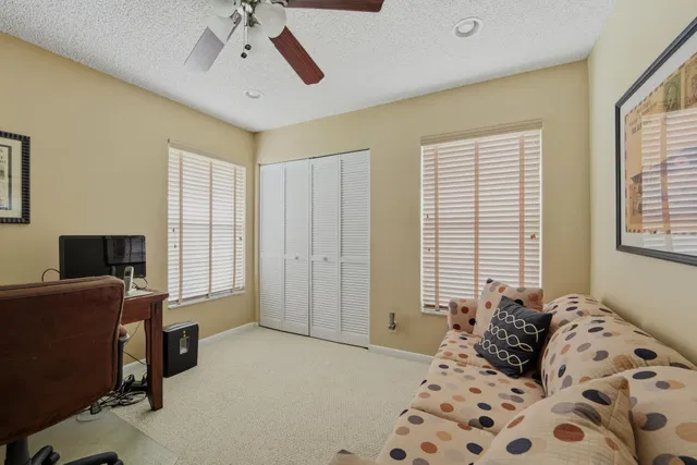 Residence photo 21