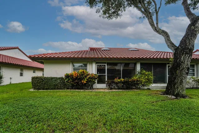 Residence photo 56