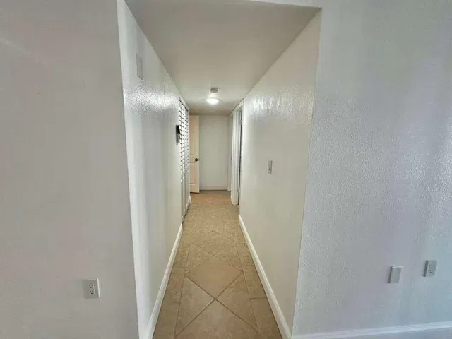 Residence photo 8