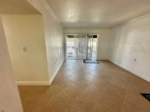 Residence photo 9