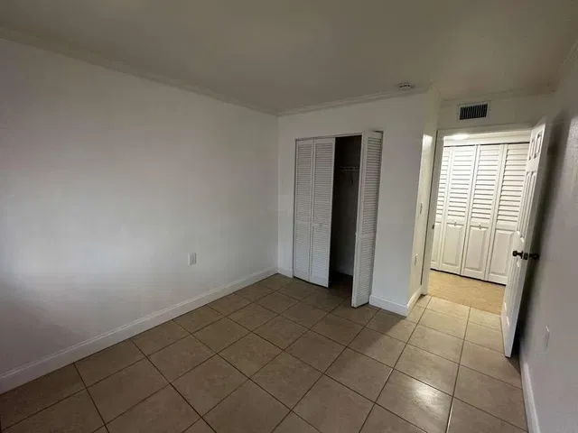 Residence photo 17