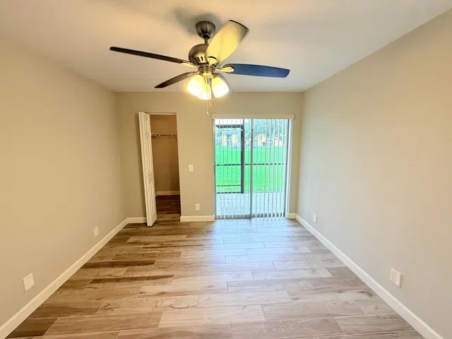 Residence photo 11