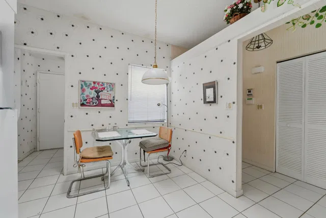 Residence photo 15