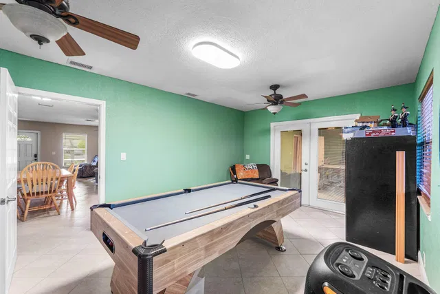 Residence photo 17