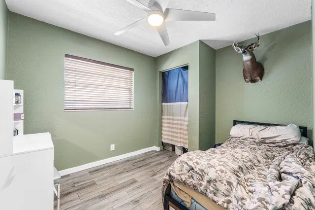Residence photo 18