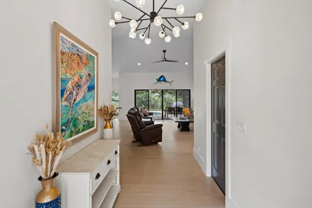 Residence photo 3