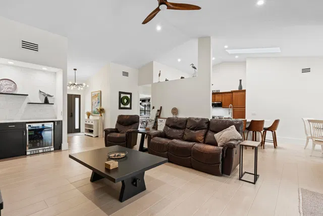 Residence photo 5