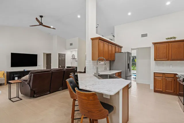 Residence photo 9