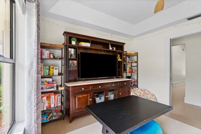 Residence photo 30