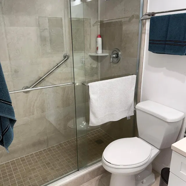 Unit 207 photo 14