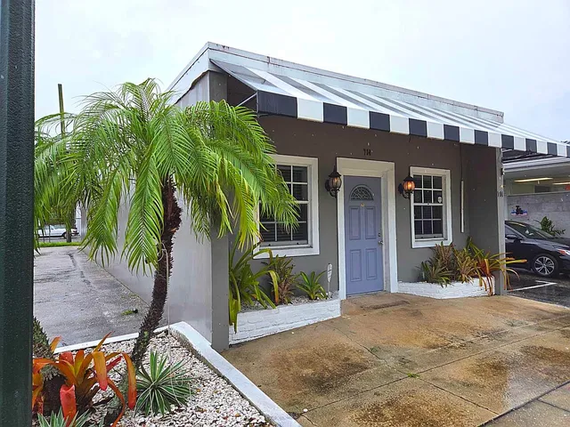 Palm Trail Delray Beach Residence photo 10