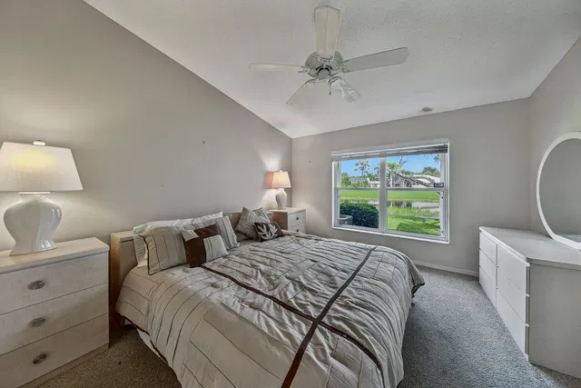Residence photo 15