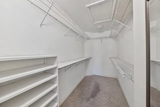 Residence photo 17