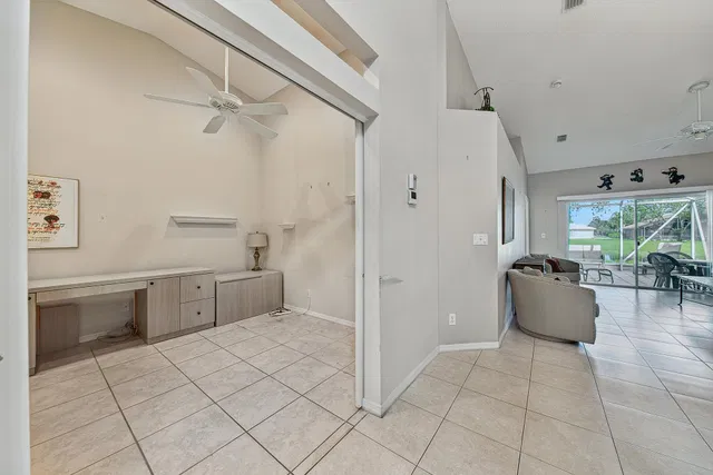 Residence photo 24
