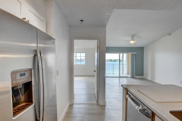Unit 308 photo 14