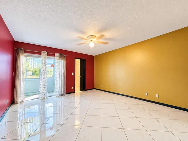 Residence photo 7