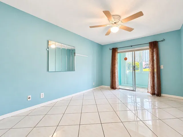 Residence photo 9
